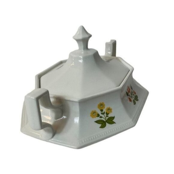 Heritage Posy By Johnson Brothers Covered Vegetable Dish With Handles England - Picture 4 of 14